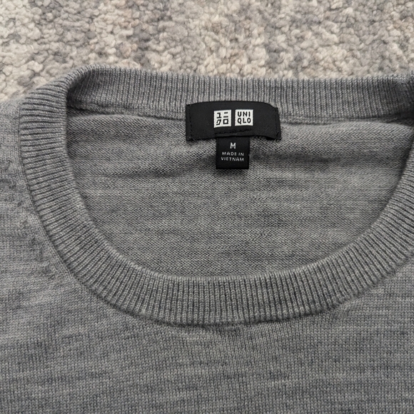 Uniqlo Merino Wool Crew neck Sweater Men's Medium - Picture 3 of 5